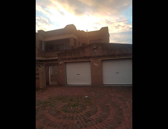 5 BEDROOM HOUSE TO LET IN OVERPORT